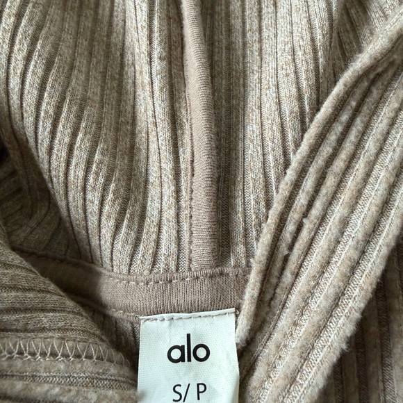 ALO Muse Set - Picture 4 of 16